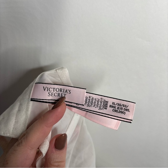 Victoria's Secret Dream Angels 3D Floral Applique Mesh Bralette White Bridal XL - Picture 8 of 10